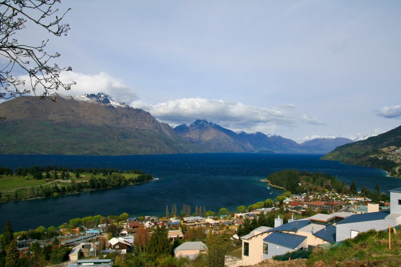 点击大图看下一张：新西兰风景图片