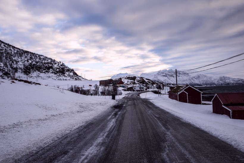 点击大图看下一张：北挪威风景图片
