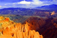 新疆努尔加大峡谷风景图片_13张