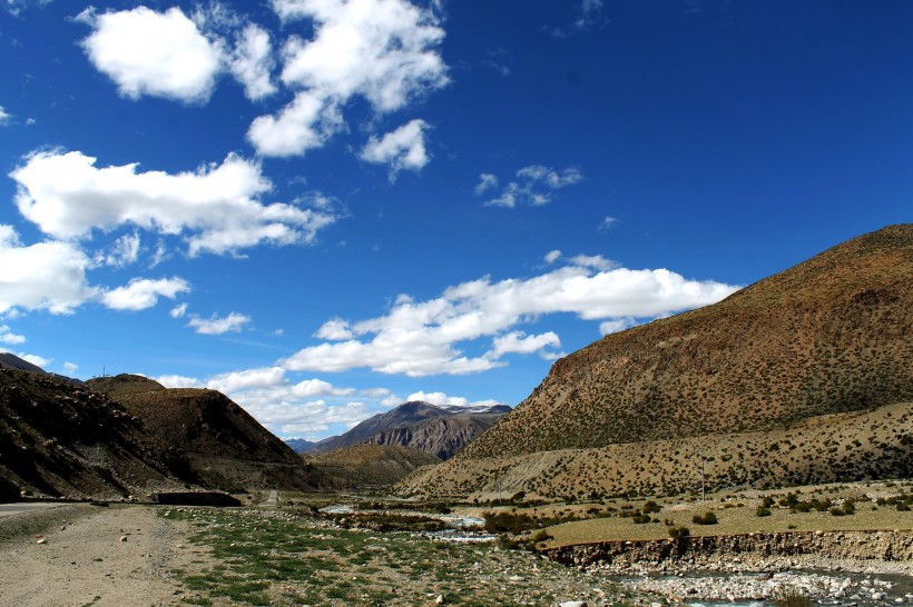 点击大图看下一张：西藏怒江72拐风景图片