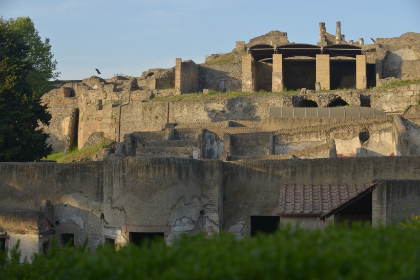 点击大图看下一张：意大利庞贝古城遗址风景图片