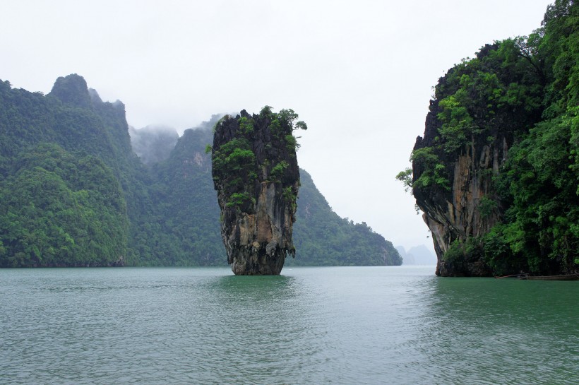 点击大图看下一张：泰国普吉岛风景图片