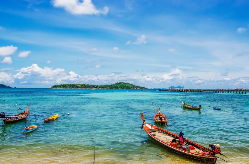 点击大图看下一张：泰国普吉岛风景图片
