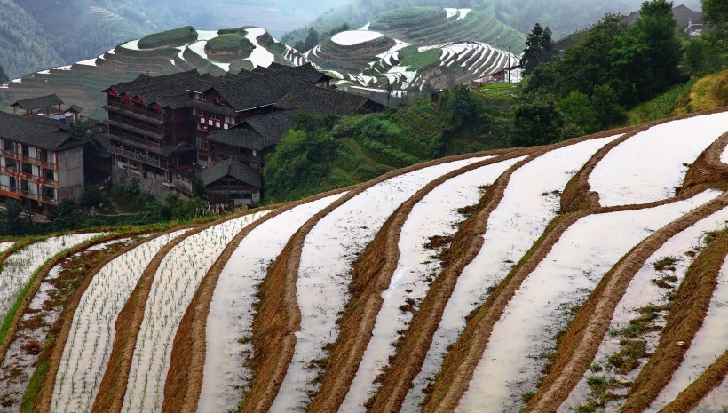 点击大图看下一张：广西桂林平安寨风景图片