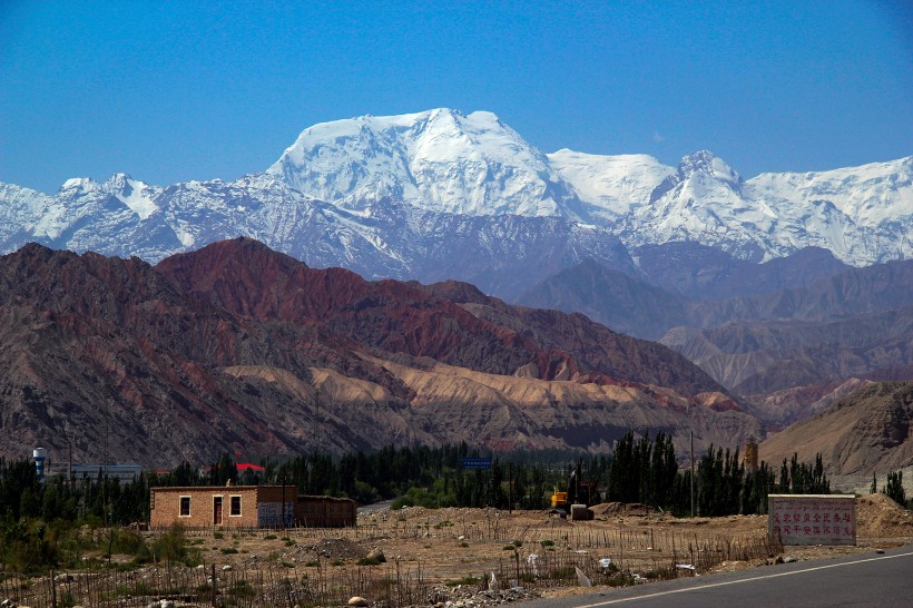 点击大图看下一张：新疆喀什风景图片