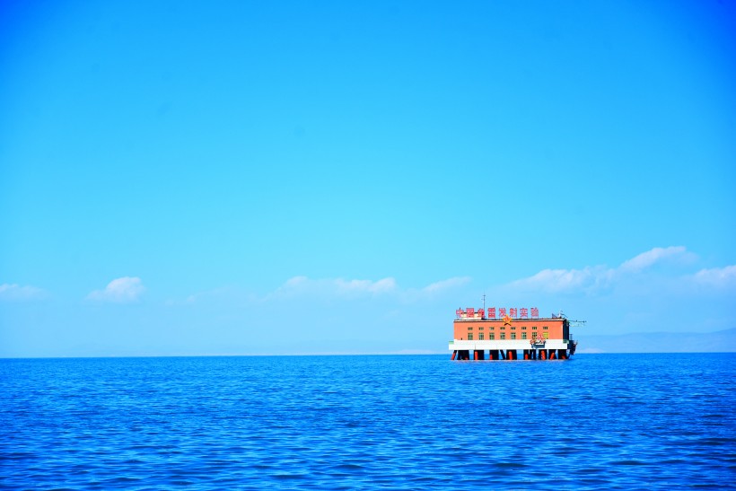 点击大图看下一张：青海湖风景图片