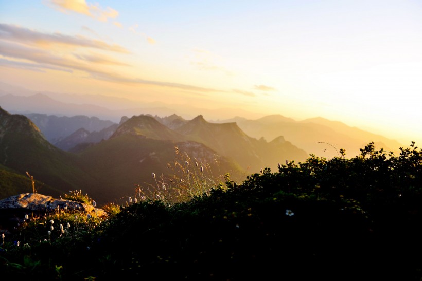 点击大图看下一张：西安秦岭光头山风景图片