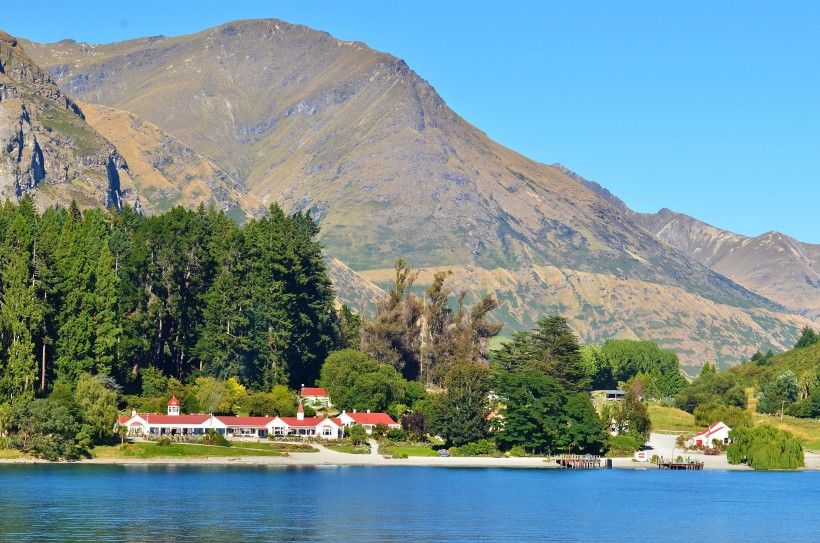 点击大图看下一张：新西兰皇后镇风景图片