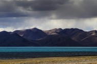 西藏拉昂错湖风景图片_14张
