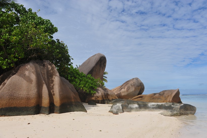 点击大图看下一张：非洲岛国塞舌尔风景图片