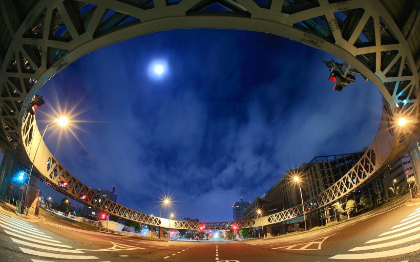 点击大图看下一张:日本视觉奇幻风景图片