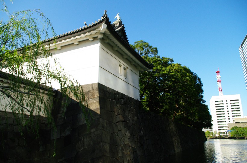 点击大图看下一张：日本皇居的图片