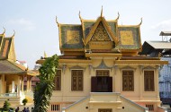 柬埔寨金边皇宫风景图片_11张