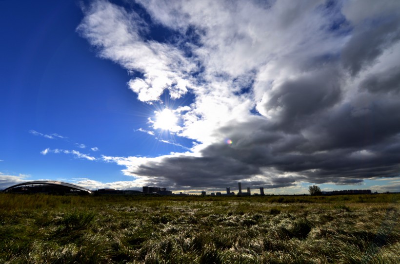 点击大图看下一张：内蒙古锡林郭勒盟赛汗塔拉草原风景图片