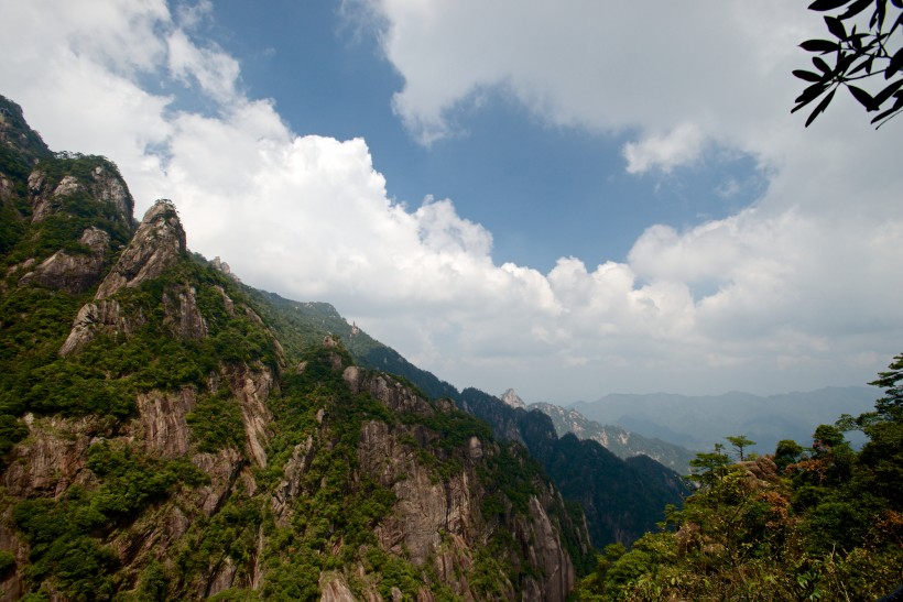 点击大图看下一张：江西三清山风景图片