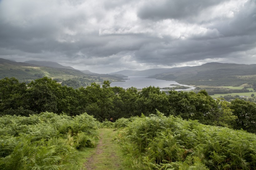 点击大图看下一张：苏格兰风景图片