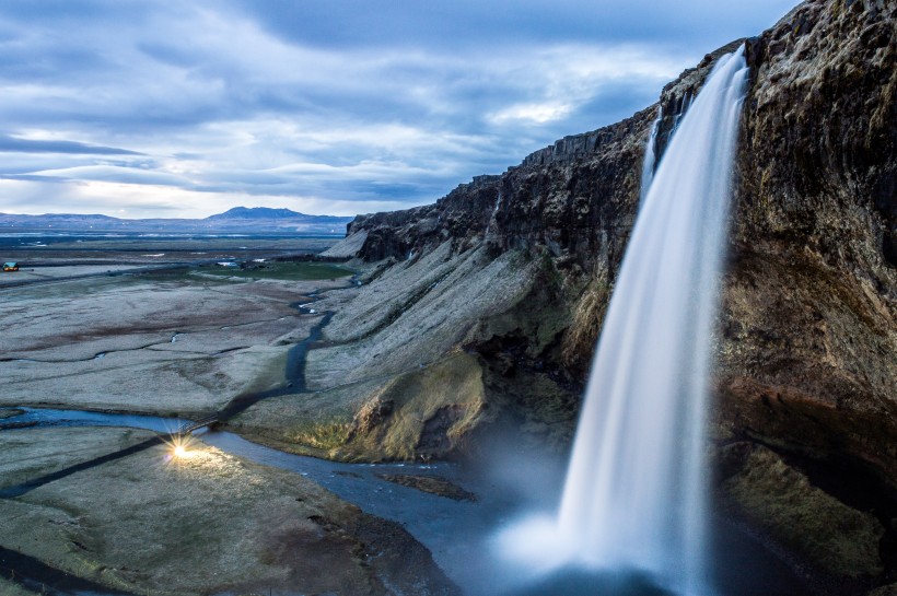 点击大图看下一张：冰岛共和国塞里雅兰瀑布图片