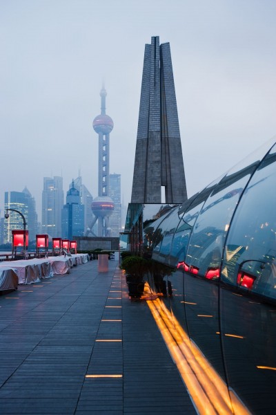 点击大图看下一张：上海东方明珠图片