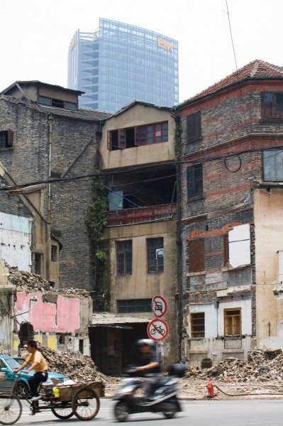 点击大图看下一张：上海老房子图片