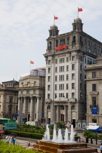 点击大图看下一张：上海外滩图片