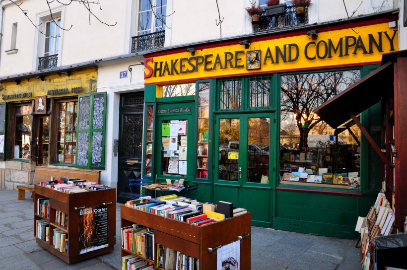 点击大图看下一张：法国巴黎莎士比亚书店图片