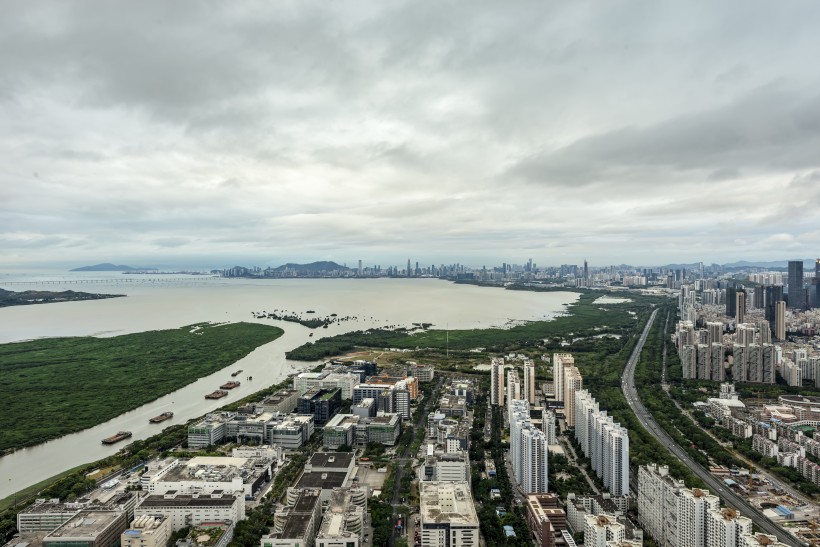 点击大图看下一张：广东深圳城市建筑风景图片