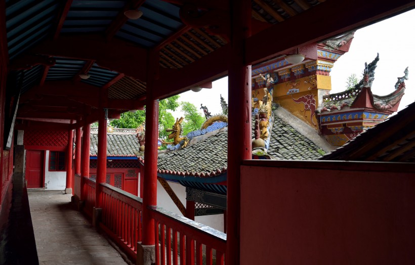 点击大图看下一张：重庆石宝寨风景图片