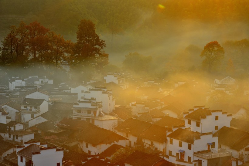 点击大图看下一张：石城迷雾风景图片