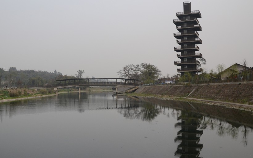 点击大图看下一张：石象湖风景图片