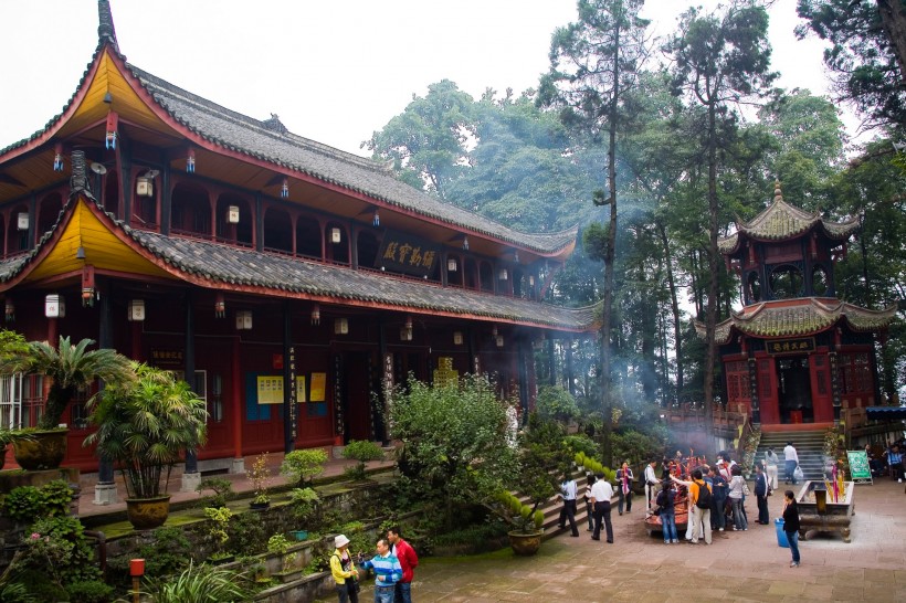 点击大图看下一张：四川峨眉山图片