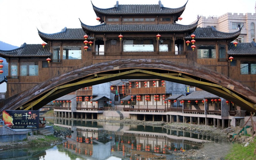 点击大图看下一张:杭州宋城风景图片