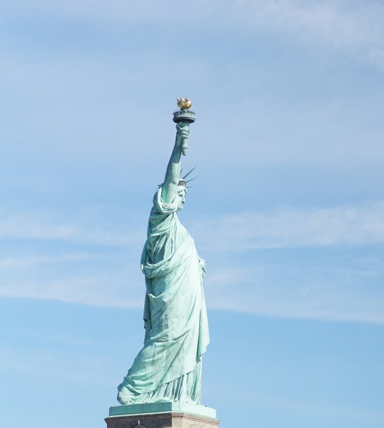 点击大图看下一张：美国纽约的自由女神像图片