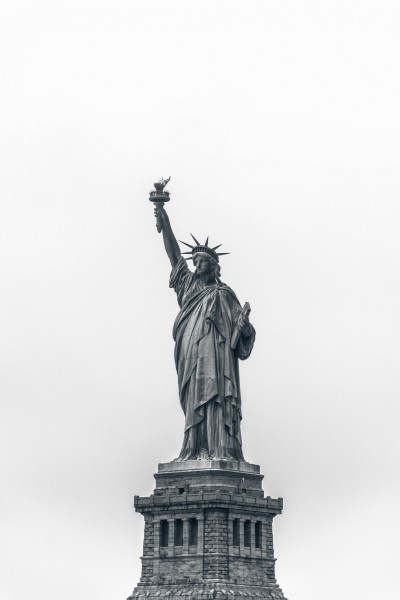 点击大图看下一张：美国纽约的自由女神像图片