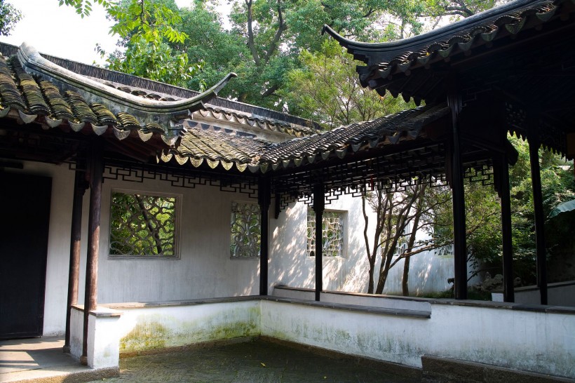 点击大图看下一张:苏州拙政园图片