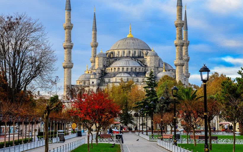 点击大图看下一张：土耳其城市风景图片