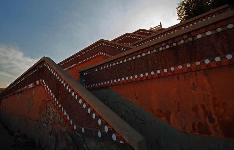 点击大图看下一张：青海西宁塔尔寺风景图片