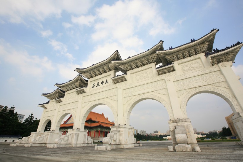 点击大图看下一张：台北·中正纪念堂“大中至正”