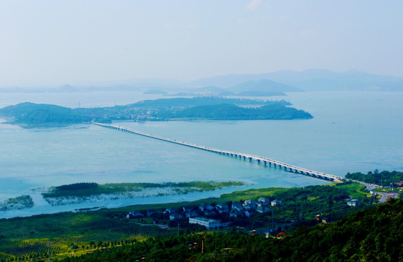 点击大图看下一张：江苏苏州太湖湿地风景图片