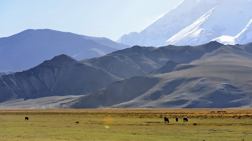点击大图看下一张：新疆塔什库尔干风景图片