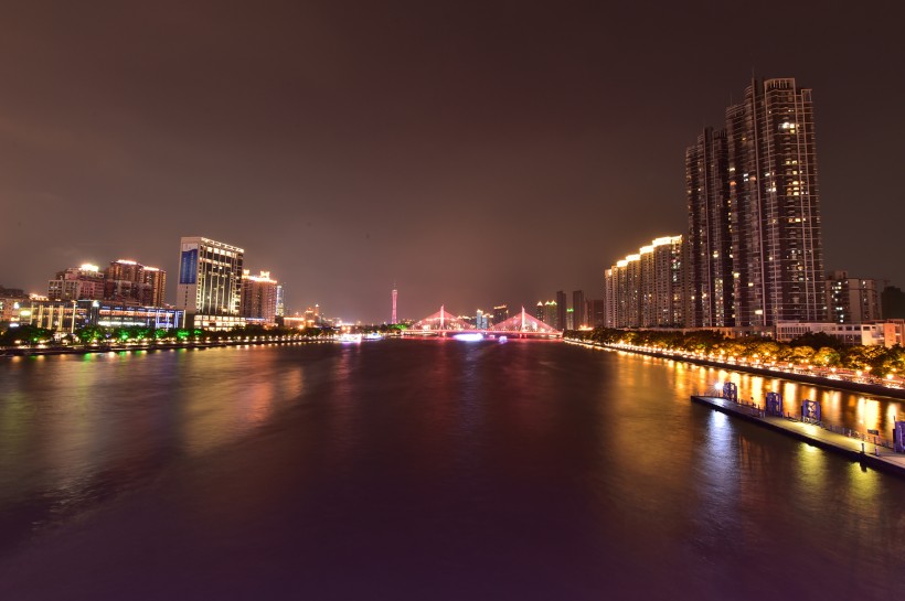 点击大图看下一张：广州珠江夜色图片