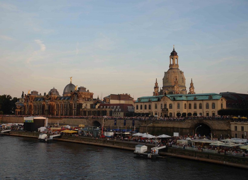 点击大图看下一张：美丽和谐的保加利亚图片