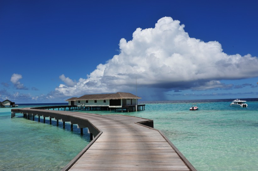 点击大图看下一张：马尔代夫瑞喜顿岛风景图片