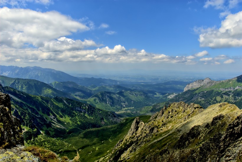 点击大图看下一张：斯洛伐克高山风景图片