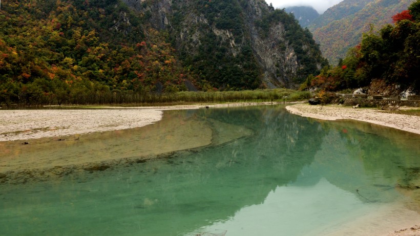 点击大图看下一张：甘肃文县天池国家森林公园风景图片