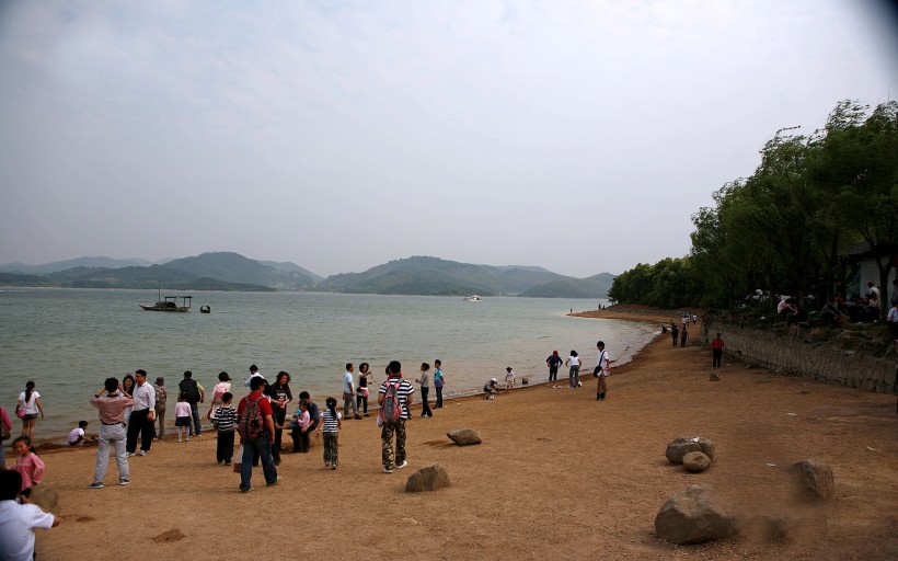 点击大图看下一张：江苏天目湖风景图片