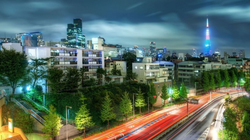 点击大图看下一张：多彩东京夜景图片