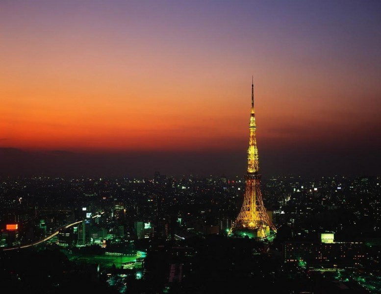 点击大图看下一张：日本东京塔图片