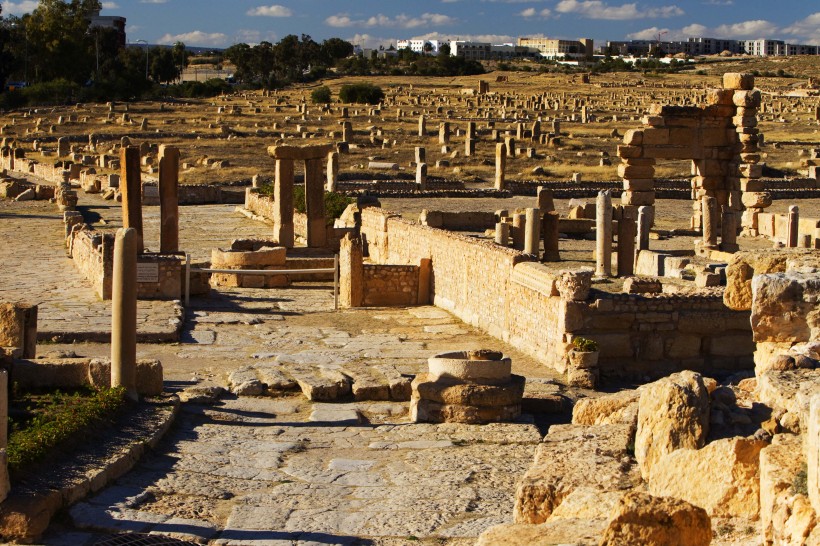点击大图看下一张：突尼斯古迹图片