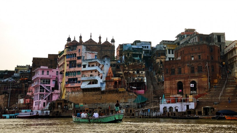 点击大图看下一张：印度圣城瓦拉纳西风景图片