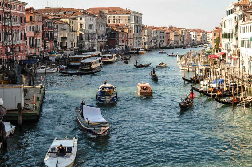 点击大图看下一张：旧照片：威尼斯城市风景图片